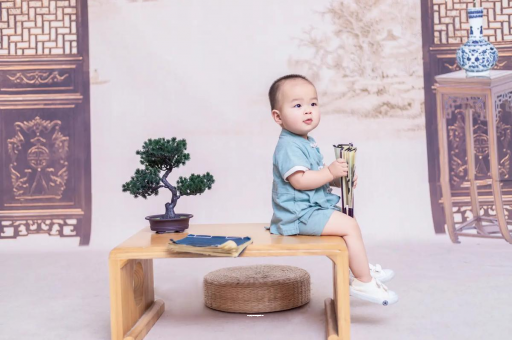 江门孕妇肚子上的黑线